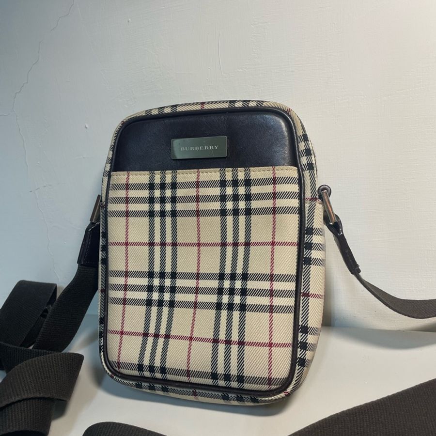 Burberry 老花相機包-4