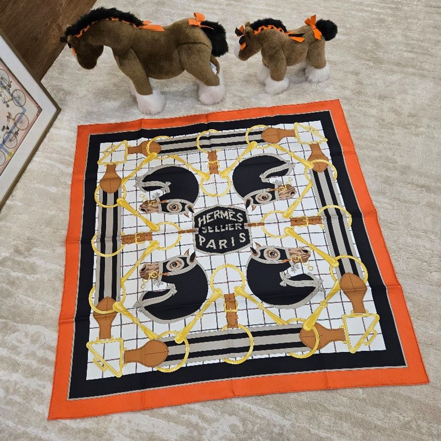 全新 HERMÈS 愛馬仕 Tatersale forever 90方巾-0