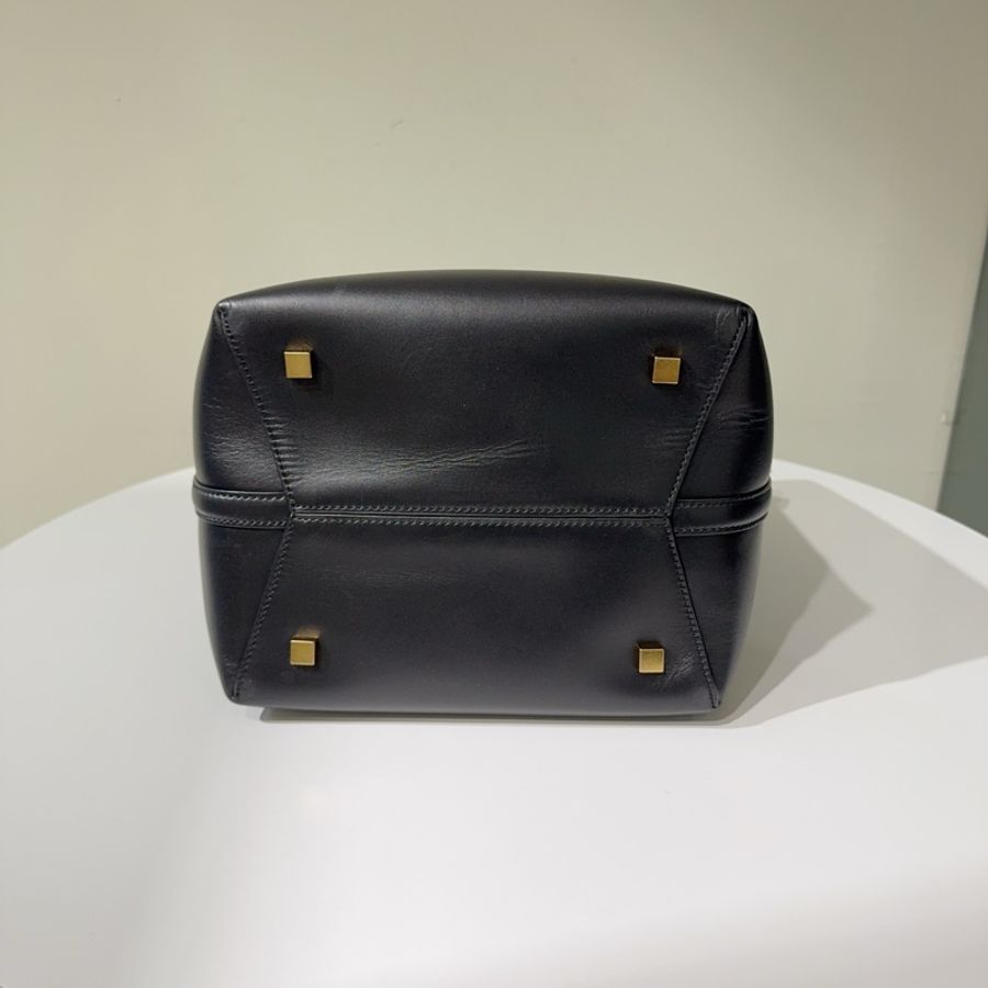Ysl 黑色牛皮水桶包-4