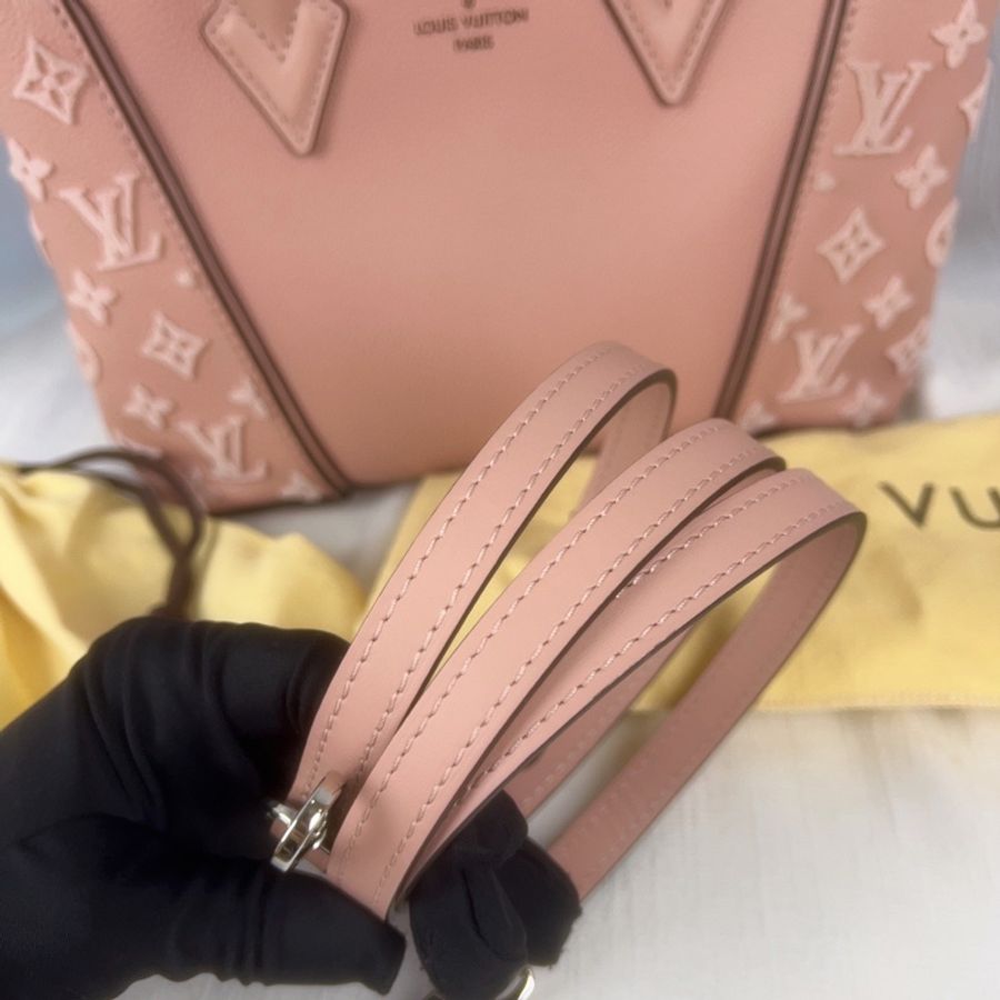 99新LV 路易威登 杏粉色印花LOGO 絲絨老花拼純牛皮磁吸開合手提托特包,顏色溫柔知性-4