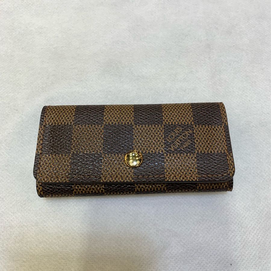 Louis Vuitton Keyholder-0