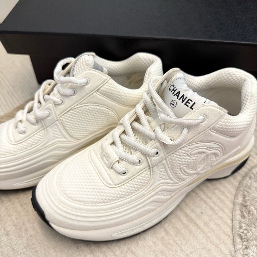 Chanel 氣質小白鞋(全新)-0