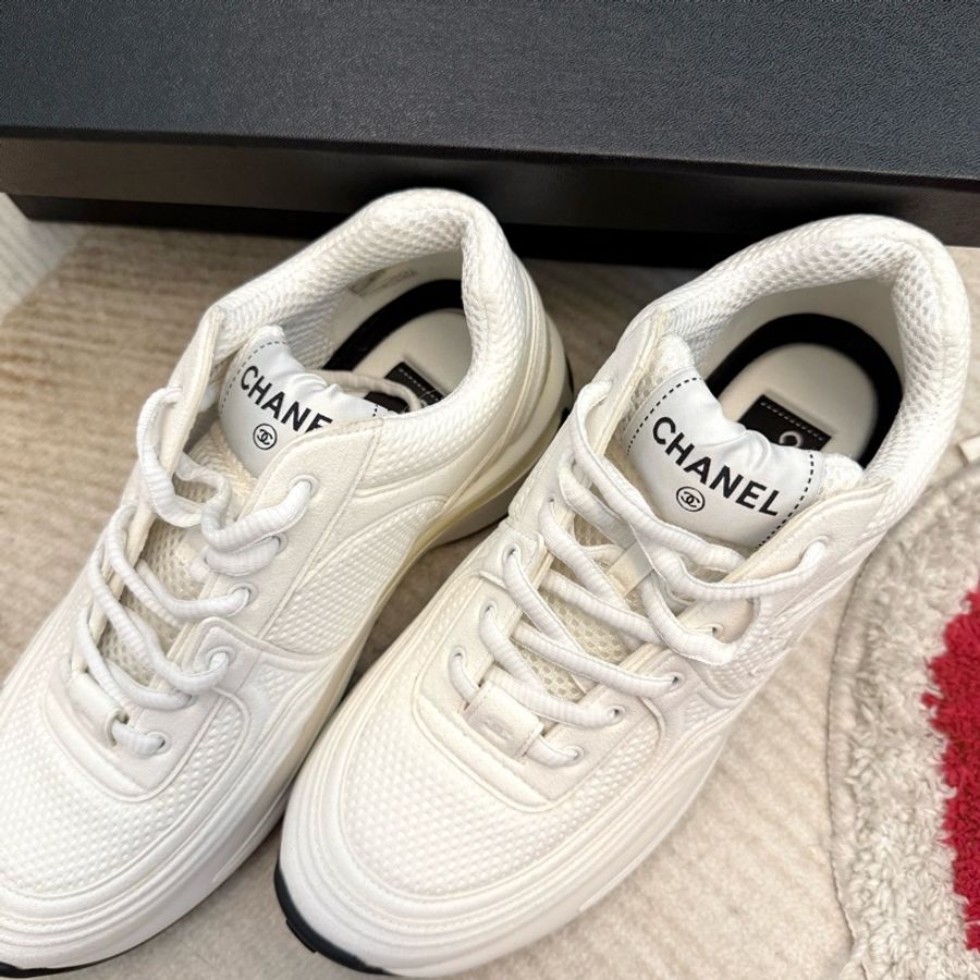 Chanel 氣質小白鞋(全新)-2
