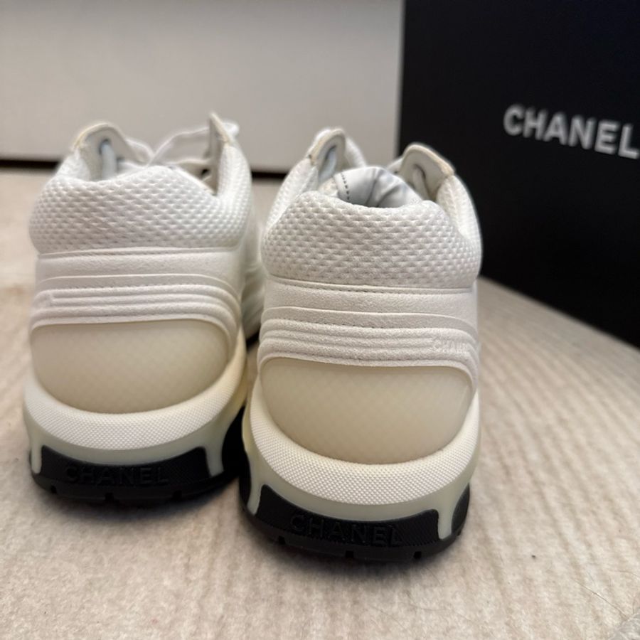 Chanel 氣質小白鞋(全新)-6
