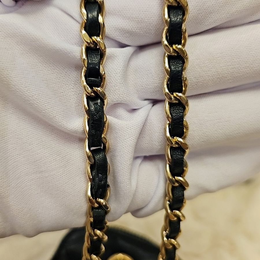 CHANEL 香奈兒 Vanity Case 迷你小盒包 小羊皮(Mini Vanity with Chain)化妝盒包-18