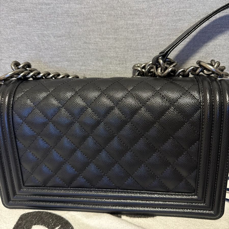 全新Chanel Boy25  黑銀 晶片款-8
