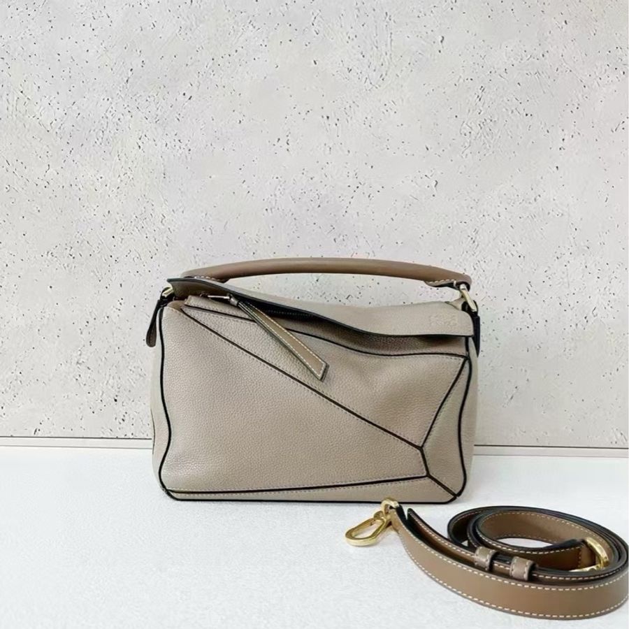 Loewe small puzzle 小號 沙色-0