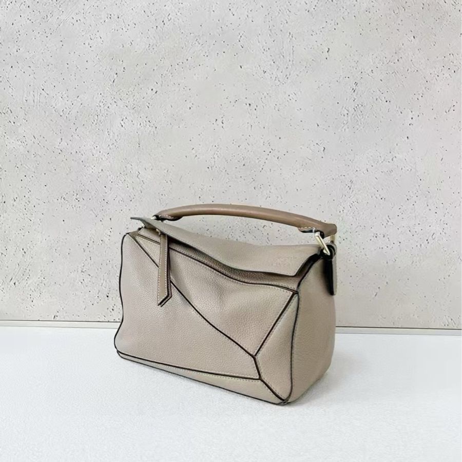Loewe small puzzle 小號 沙色-3