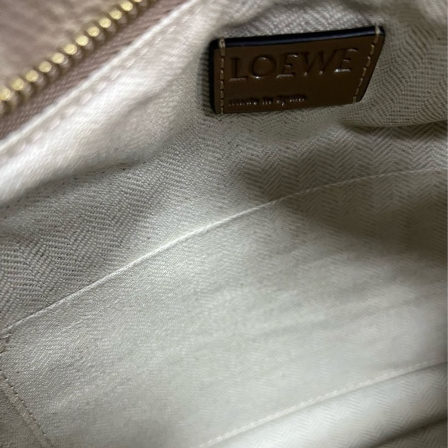Loewe small puzzle 小號 沙色-21