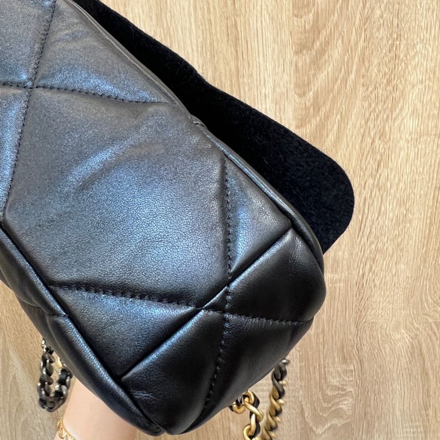 Chanel 黑羊皮霧金釦19肩斜背包AS1160-6