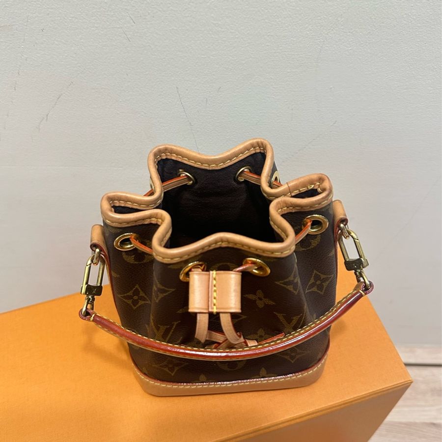 LOUIS VUITTON Nano Noé LV小水桶包-2