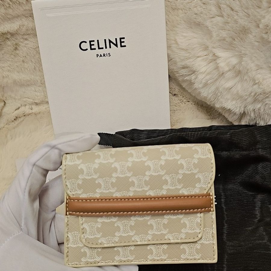 全新 CELINE 凱旋門帆布名片夾 / 卡夾 零錢包(奶油白配駝色)-1