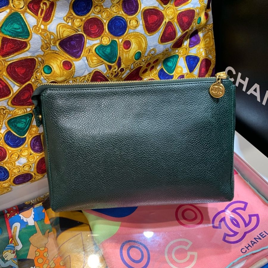 Chanel Vintage Green Caviar Pouch-1