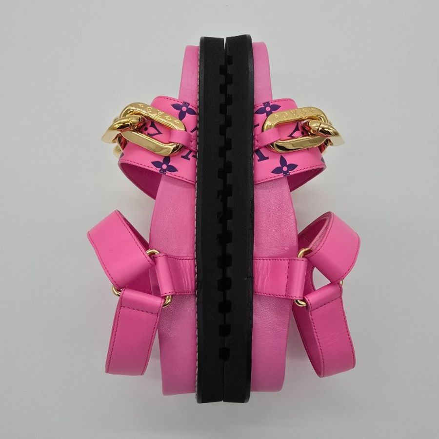 Louis Vuitton 經典花紋 金屬搭扣 粉紅色涼拖鞋-8