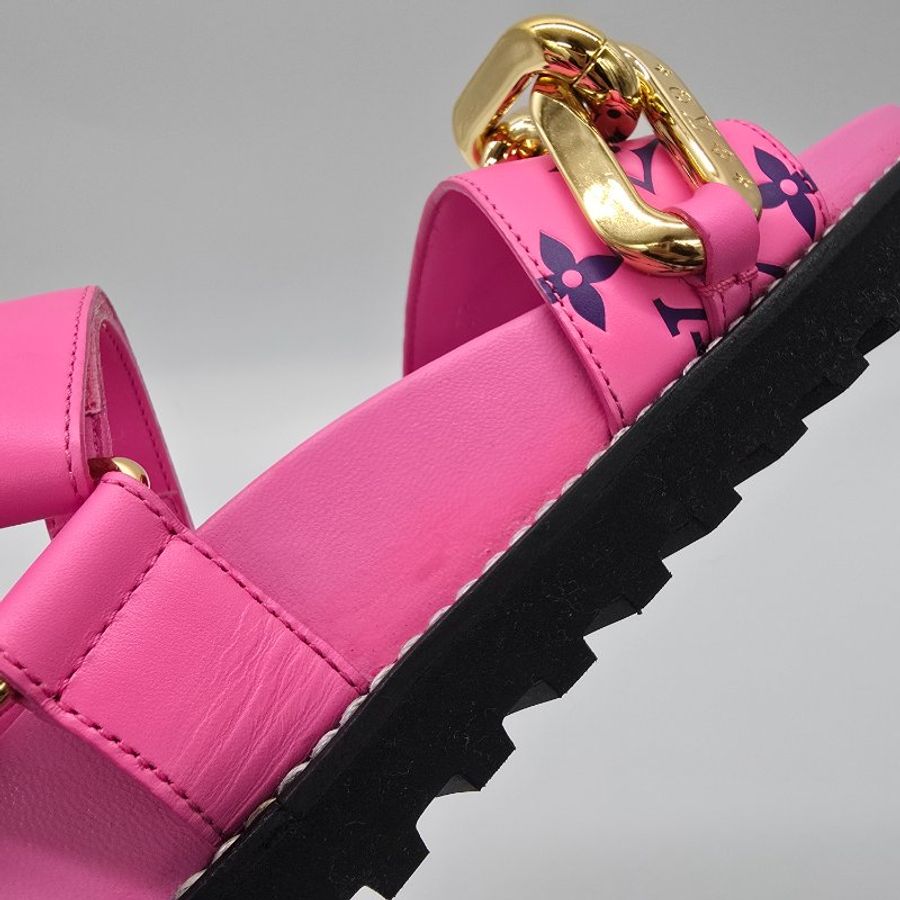 Louis Vuitton 經典花紋 金屬搭扣 粉紅色涼拖鞋-11