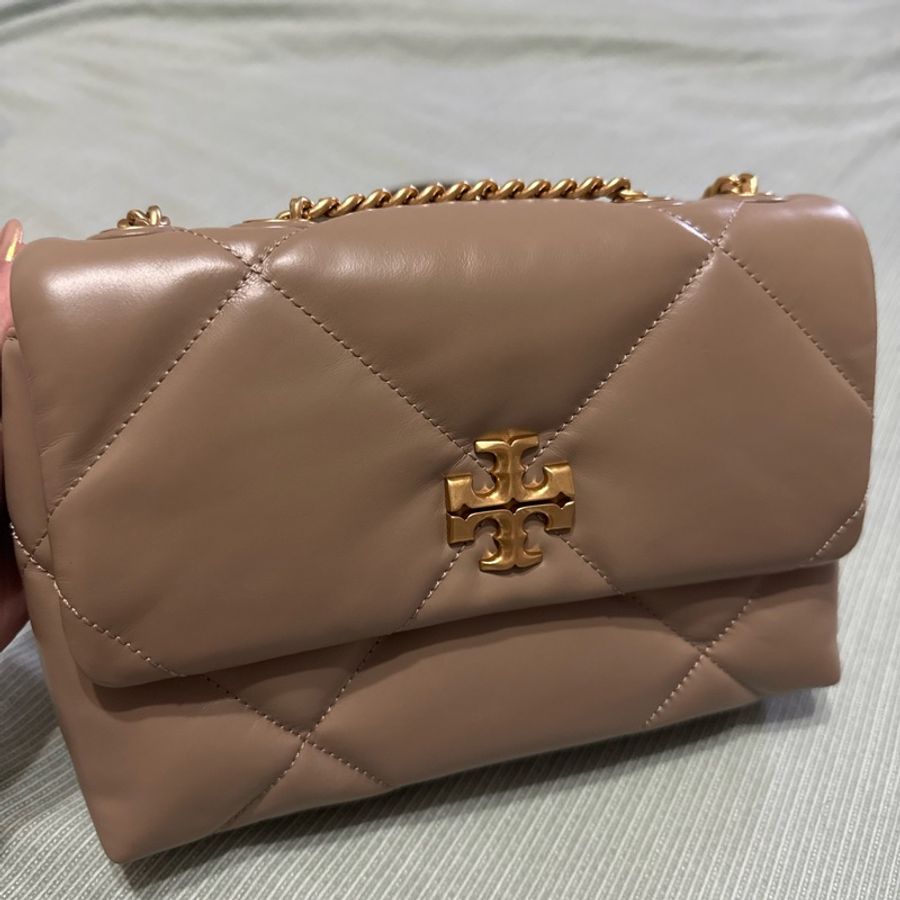 TORY BURCH 專櫃大格紋澎澎皮側背包（灰褐色）22.5cm-0