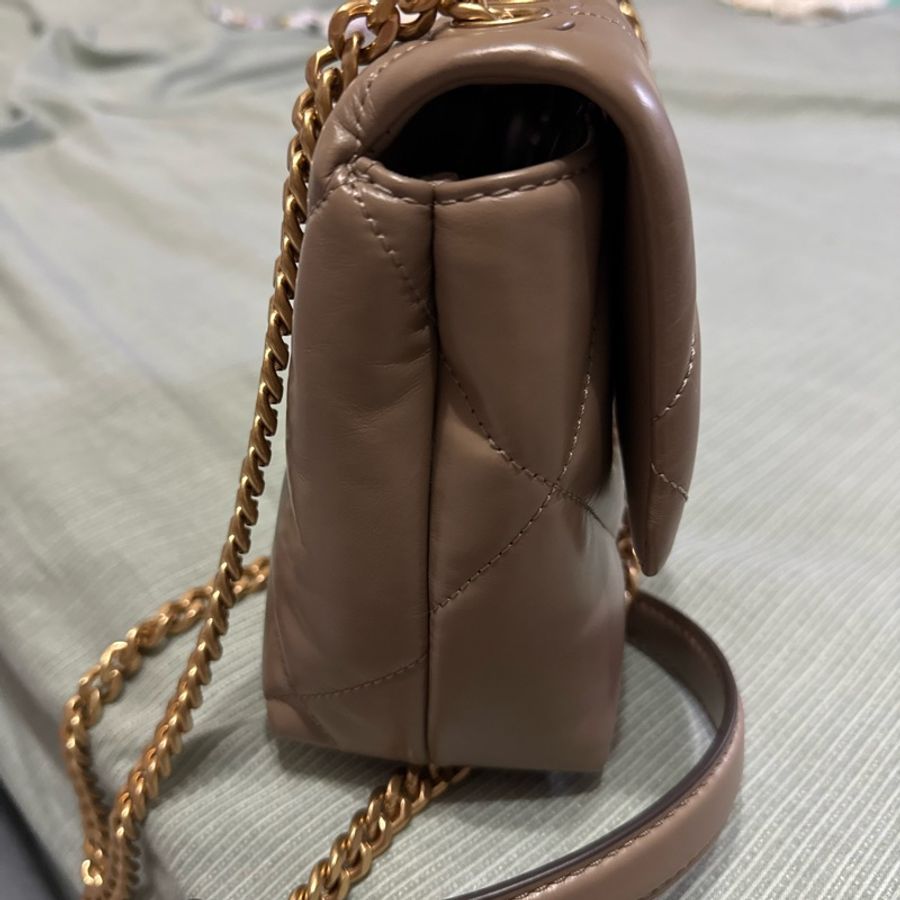 TORY BURCH 專櫃大格紋澎澎皮側背包（灰褐色）22.5cm-4