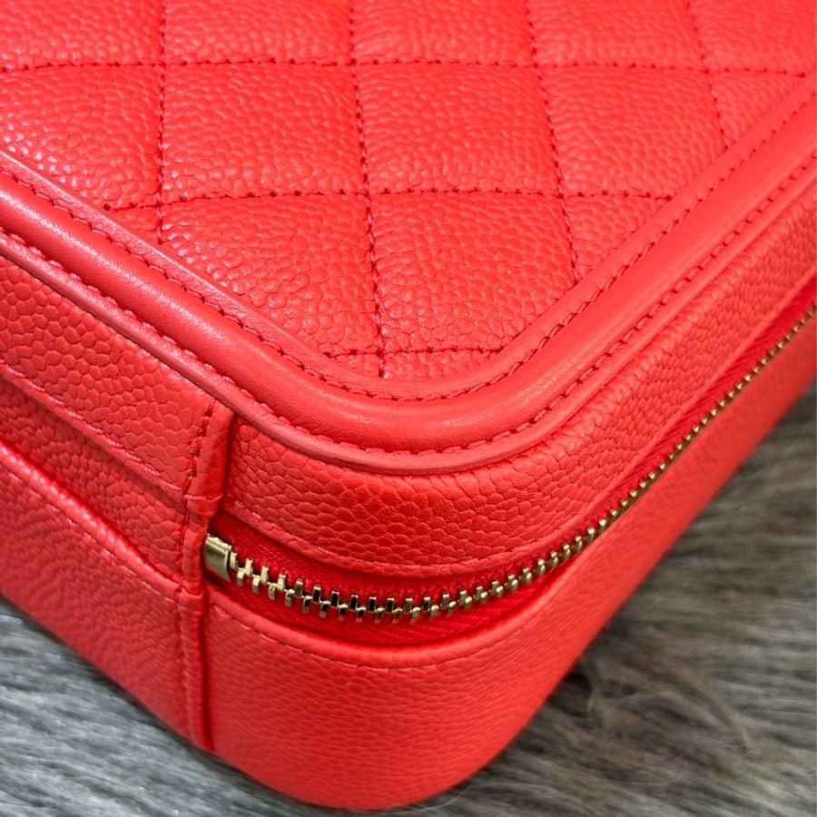 CHANEL A93343 VANITY 20 COCO 蜜桃粉色荔枝皮金鍊 化妝包化妝箱斜背包手提包肩背包相機包-12