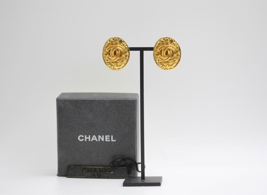Chanel Vintage 95A鍍金蛋形耳環-0