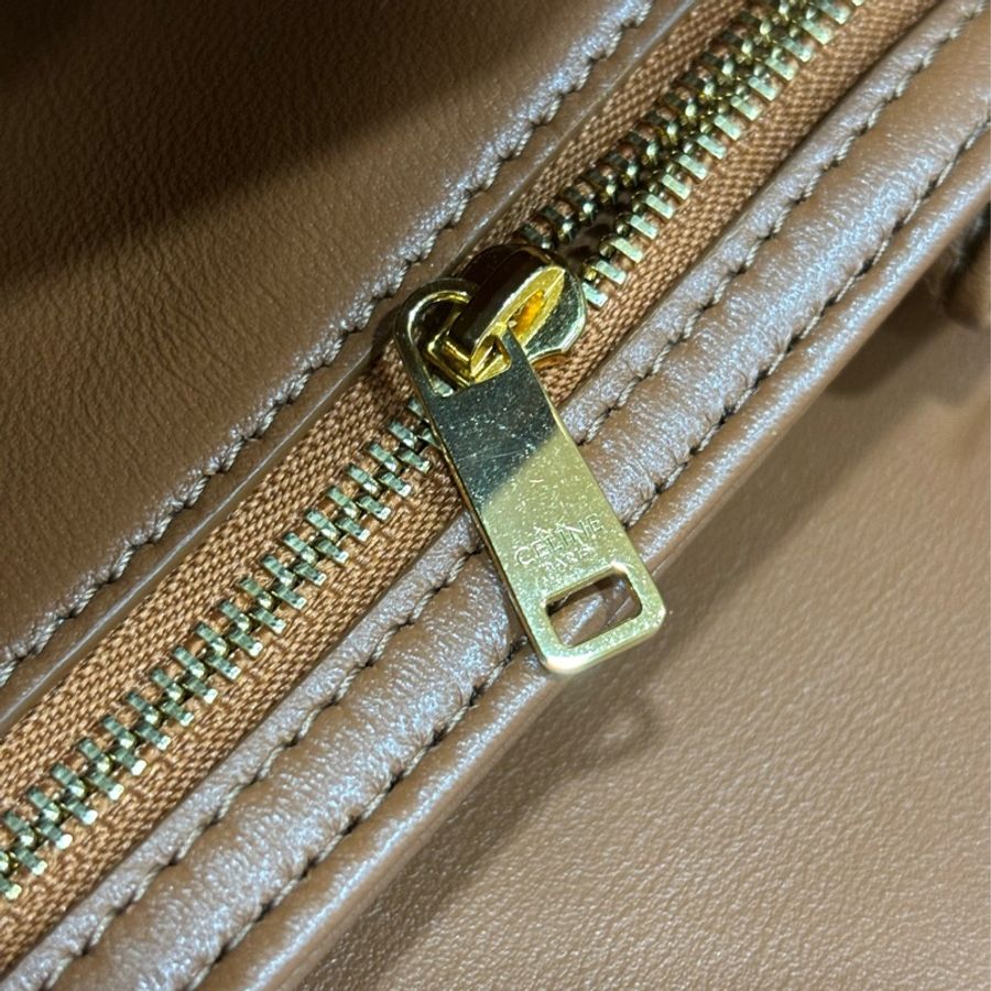 CELINE 191242 SAC TRIOMPHE MOYEN RAPHIA 凱旋門 金釦 刺繡 相機包 信差包 斜背包-20
