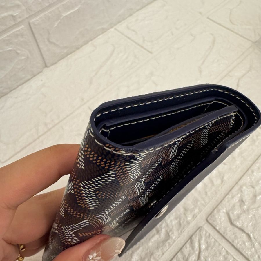 Goyard藍色滿版信封釦式三折短夾-4