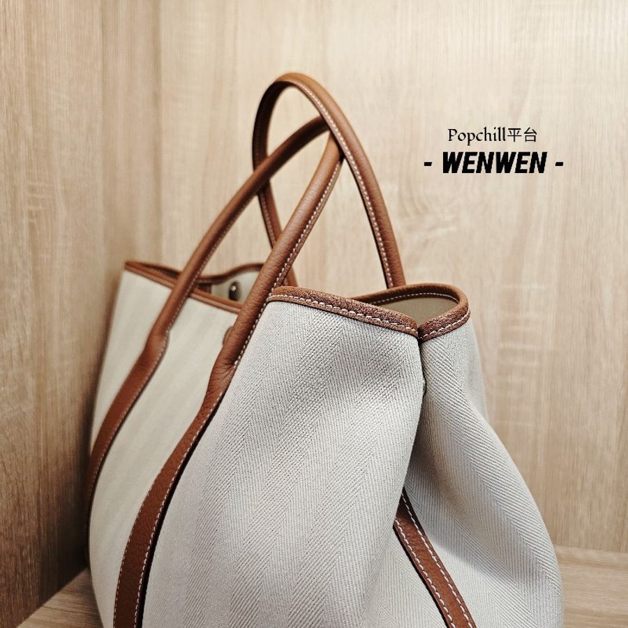 [輕時尚代表款😊]Hermes 鉛筆白金棕皮GardenParty36手提包-13