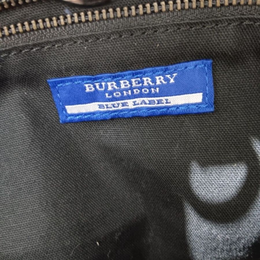 BURBERRY-9