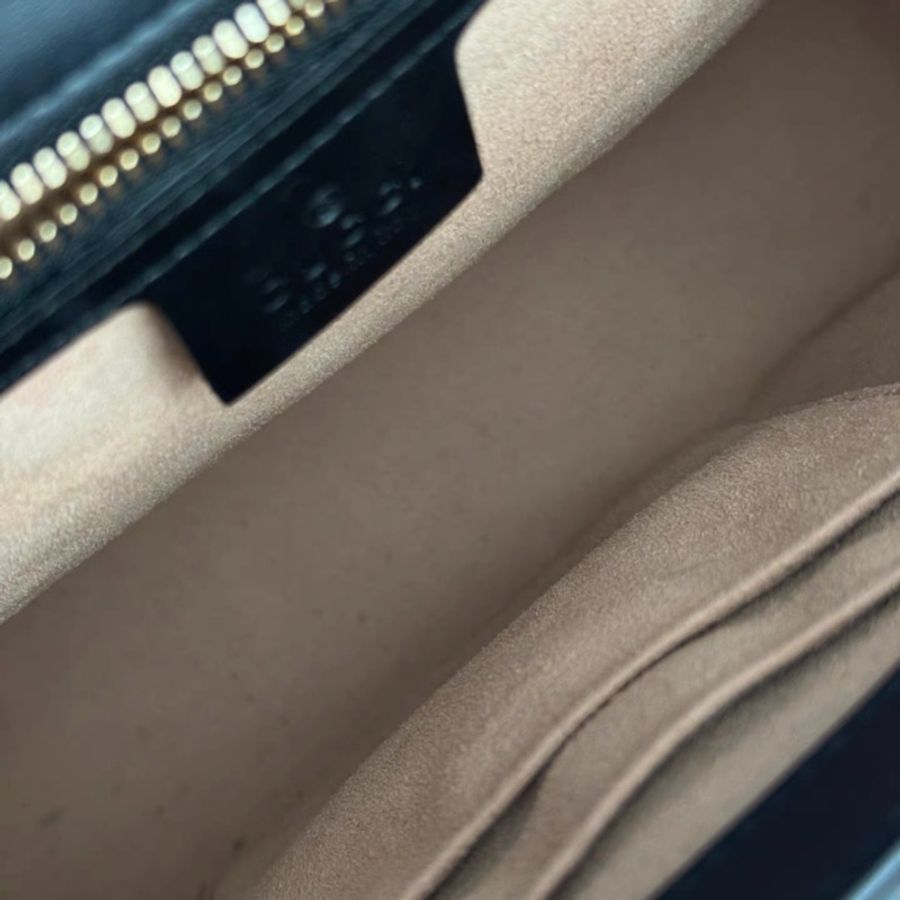 Gucci • 經典黑色壓紋老花 Padlock 月光寶盒 中號-10