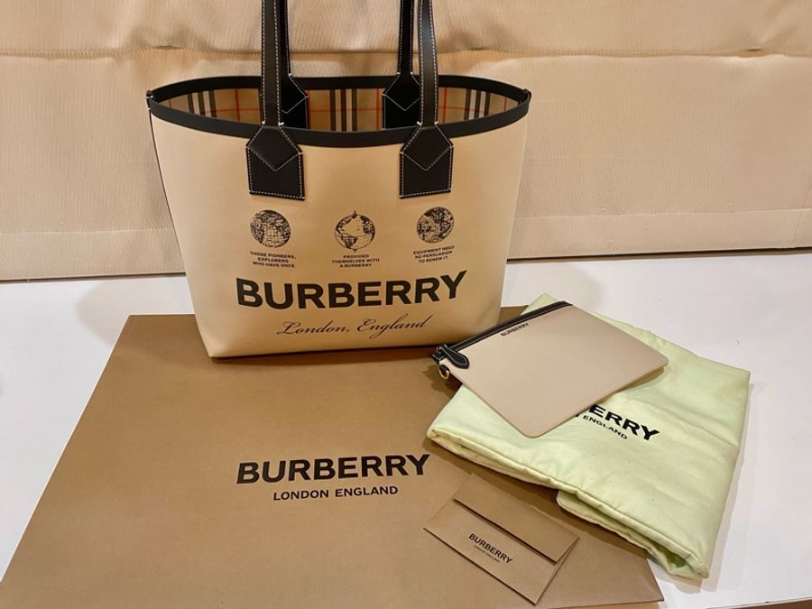 Burberry 地球格紋雙面托特子母包-1