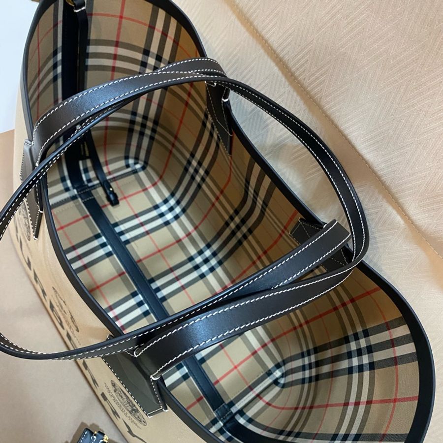 Burberry 地球格紋雙面托特子母包-9