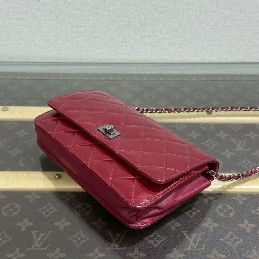 ✨CHANEL 紅銀2.55扣漆皮woc鍊條包19*12*4  98新配件塵袋-1