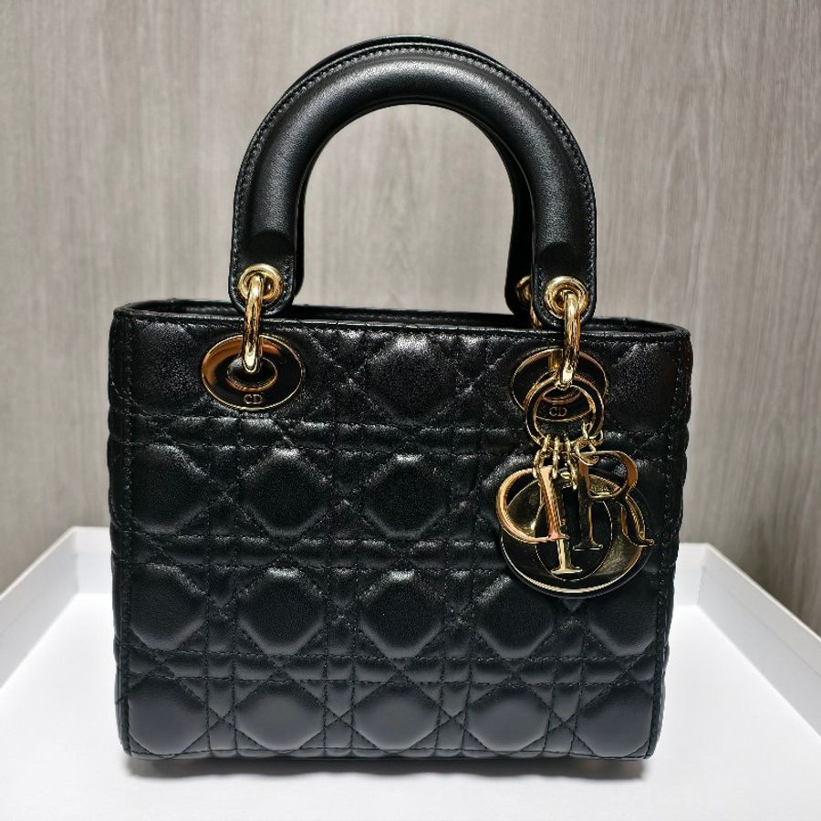 Dior 4格黑羊戴妃包-7