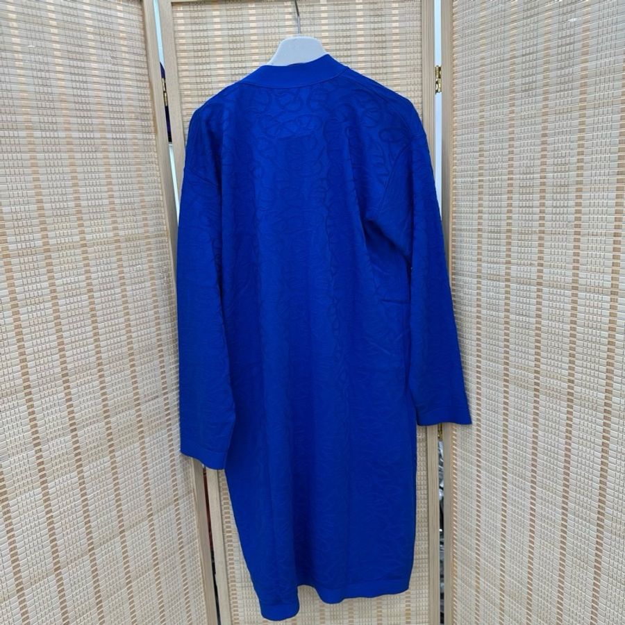愛馬仕Hermes Roulis 豬鼻子 暗紋LOGO 長款開衫 40碼 全新有吊款 Cadigan Long 編號4E2732DC6040-1