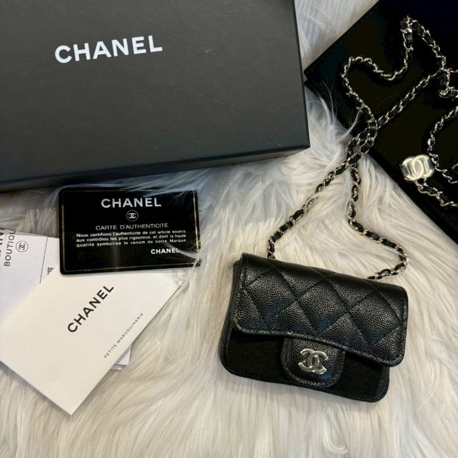 CHANEL 立體胸卡包-0