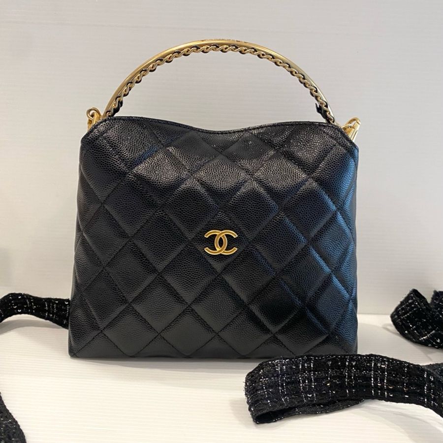 CHANEL 粒面牛皮鍊帶手提/小飯盒包-0