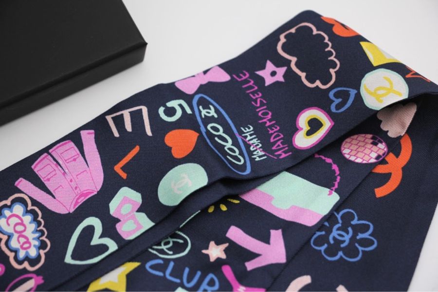 CHANEL 100% Silk Twilly CC Mark Scarf in Navy Blue-5