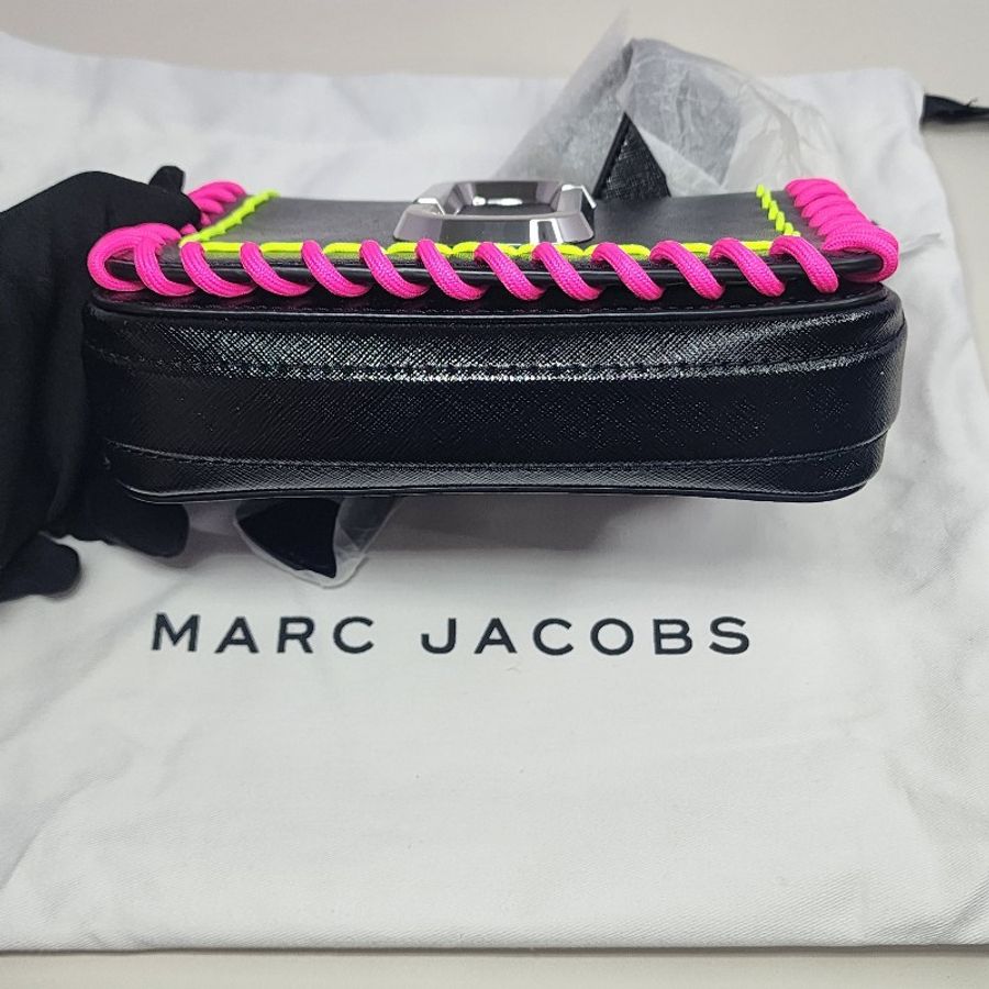 全新未使用 Marc Jacobs Hip Shot Whipstitch 腰包 斜背包 肩背包 黑色螢光包 鍊條包 多功能兩用包 小包 女生小包-12