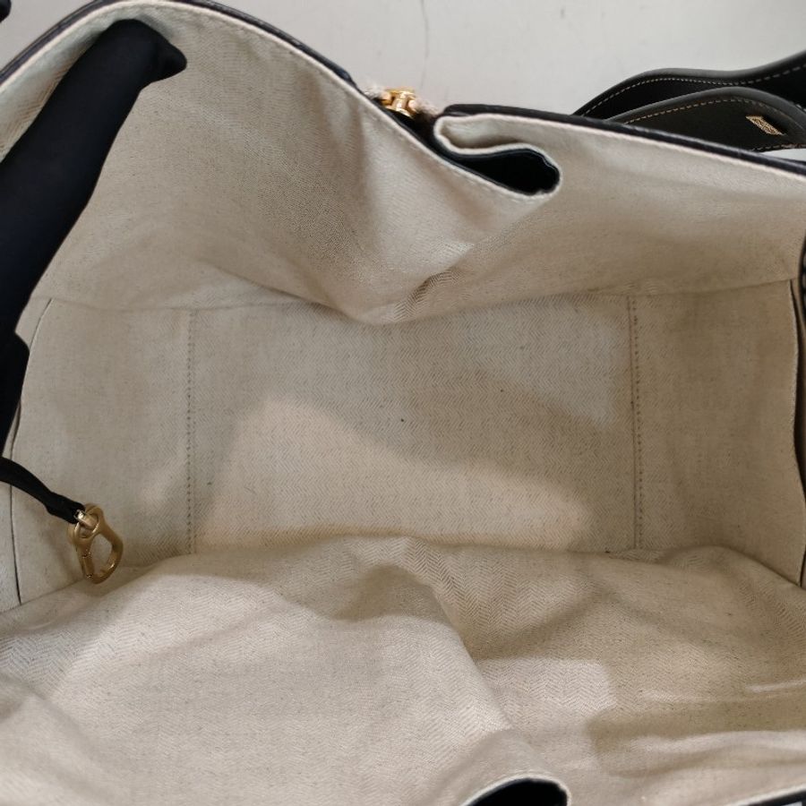 Loewe small hammock 小號吊床包-14