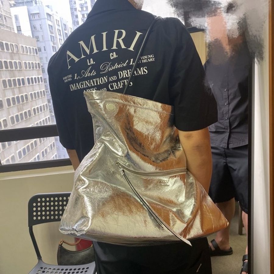 促銷品  Ami Paris單肩包 43公分 銀色-4