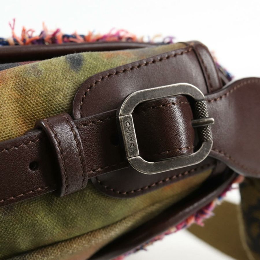 【日本直送】香奈兒刺繡塗鴉單背包 帆布皮革 卡其色 CC 正品 yk18413SM-18