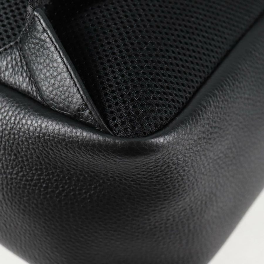 【日本直送】范思哲 (VERSACE) 黑色金色皮革雙肩包,正品編號 118813M-16