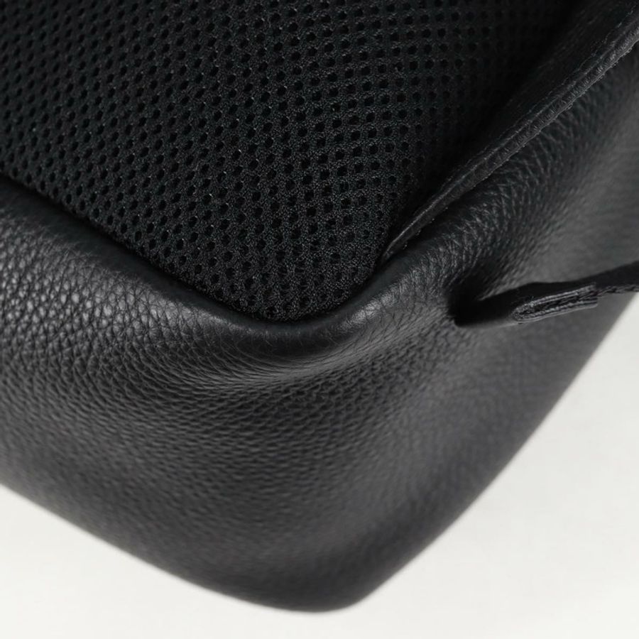 【日本直送】范思哲 (VERSACE) 黑色金色皮革雙肩包,正品編號 118813M-17