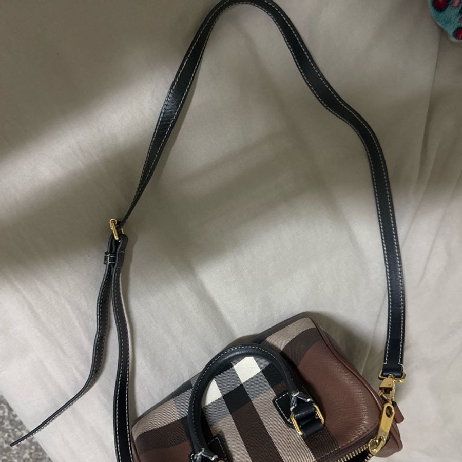 BURBERRY 格紋塗層手提/斜背波士頓包/保齡球包-1
