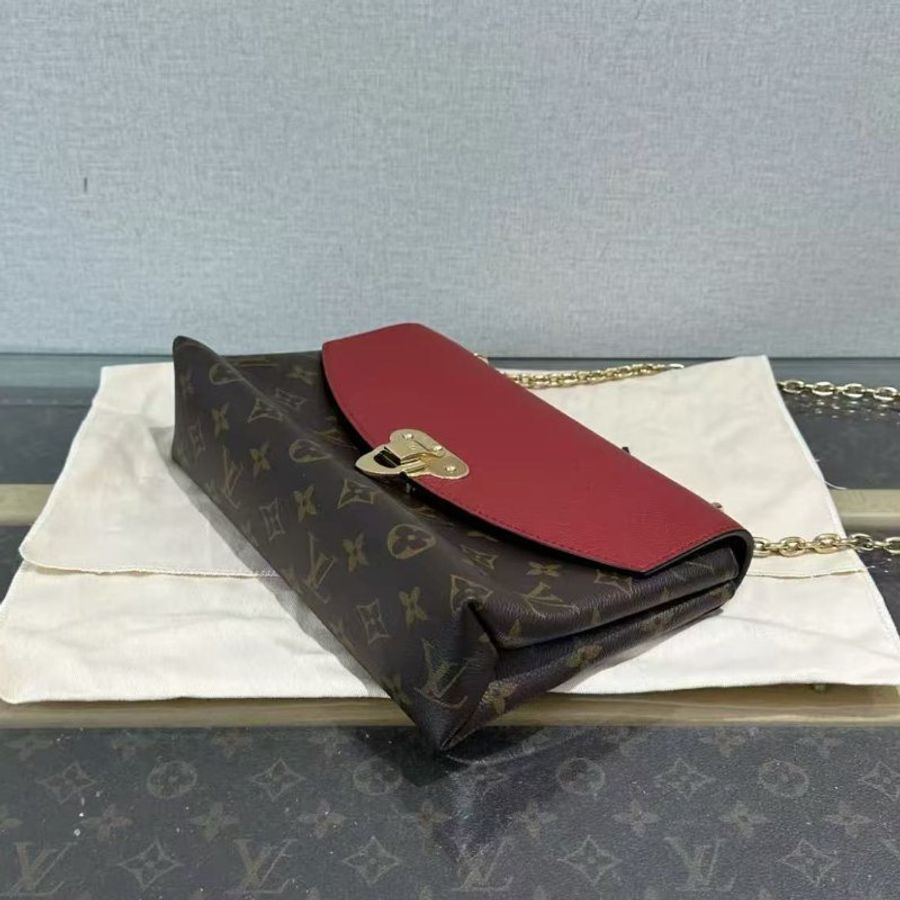 ✨LV pallas chain 金扣肩背斜背信封包25*16*7 98新配件塵袋-1