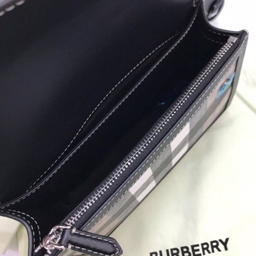 Burberry nova check bag-4