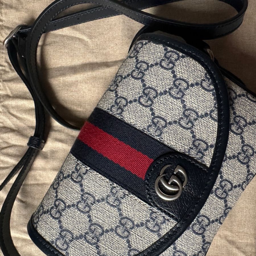 GUCCI 經典OPHIDIA系列GG Supreme帆布掀蓋斜背包(迷你-米/深藍色)-5