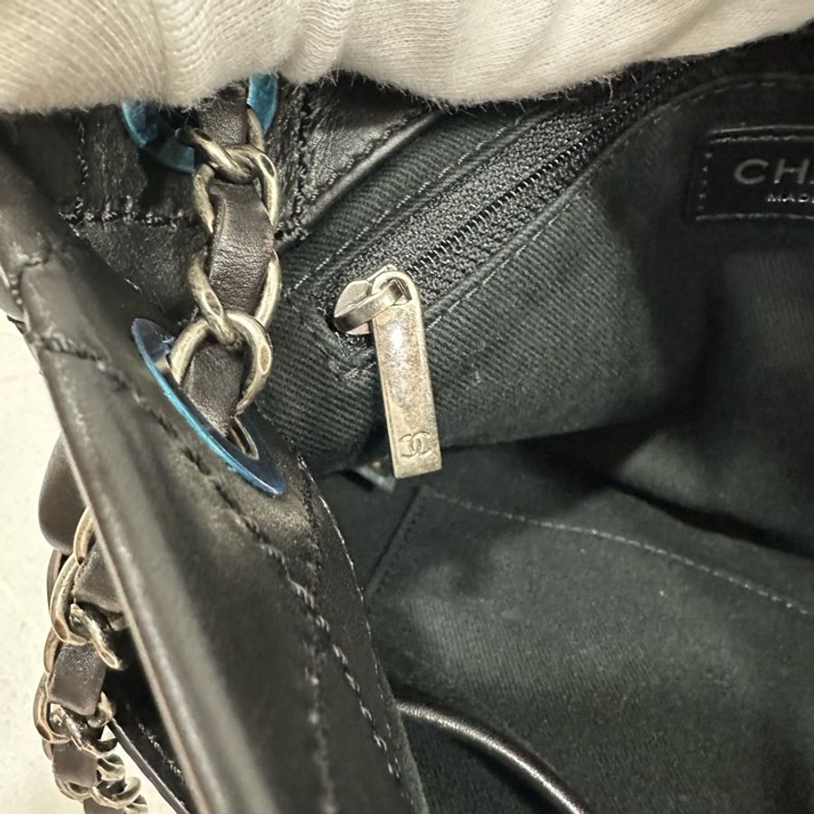 Chanel 黑色牛皮雙c吊飾銀鏈斜背包 肩背包-27