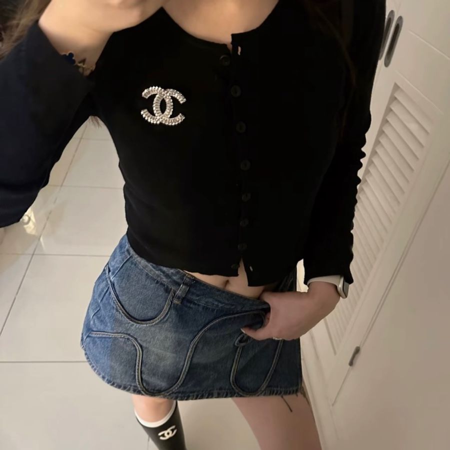 CHANEL香奈兒 CC 經典雙C時尚休閒 合金胸針 銀色 男女都可-2