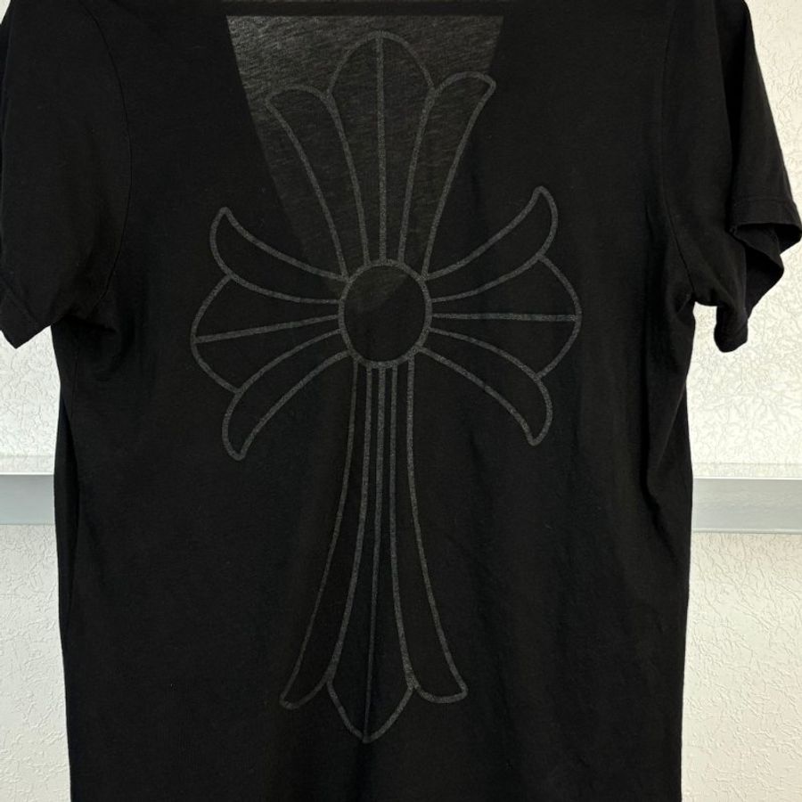 出清 不議價::Chrome Hearts:: 克羅心十字架 黑色短袖-6