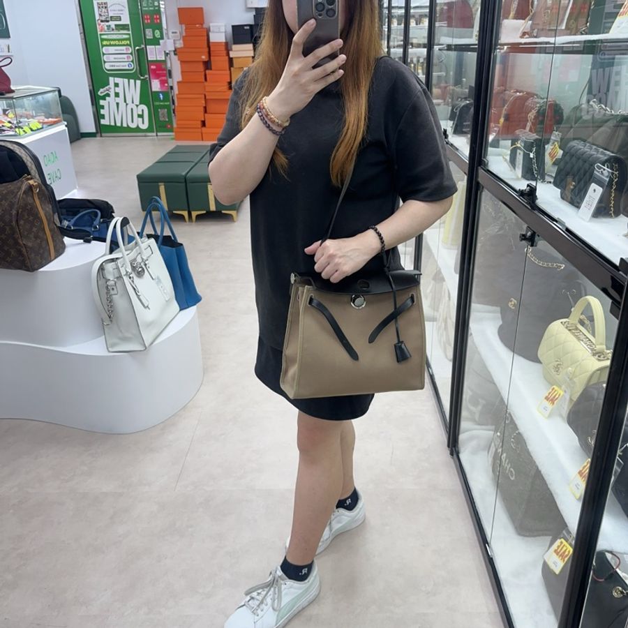 HERMES HERBAG 31 風衣灰拼黑色銀扣 C Stamp 單肩手提包-1
